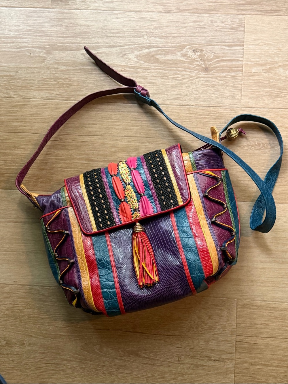 VTG Sharif Multicolor Leather Crossbody Bag with Tassel